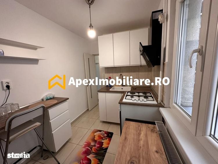 Apartament cu 2 camere decomandat în Universitate