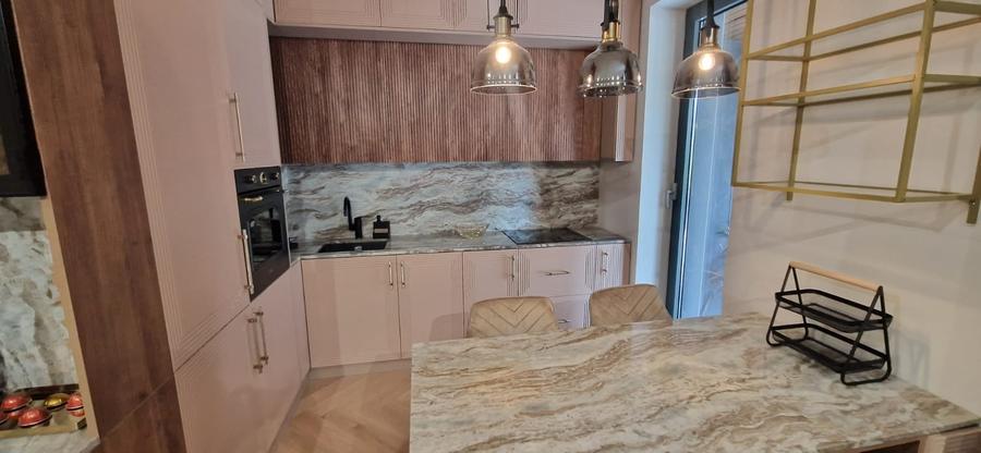Apartament cu 2 camere semidecomandat în Băneasa