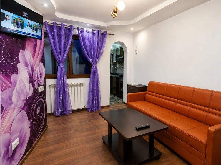 Apartament cu 3 camere semidecomandat în Big