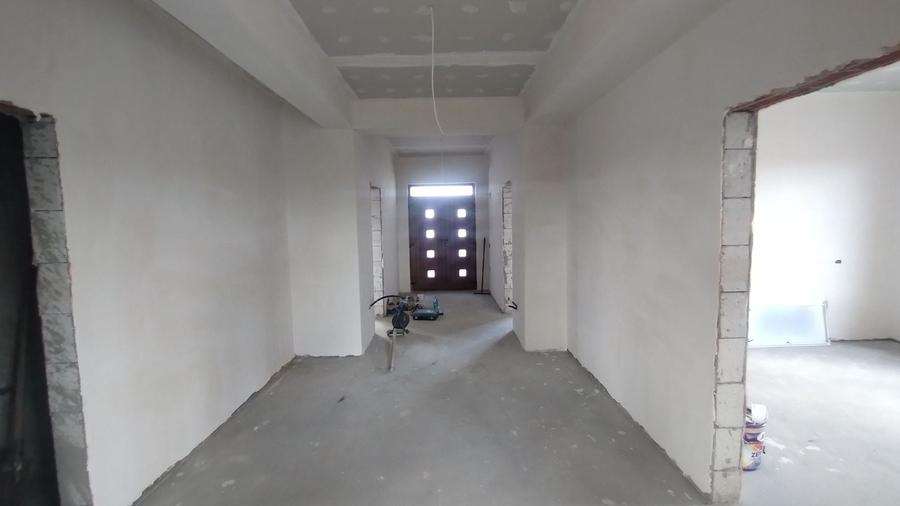 Casă individuală cu 4 camere cu Canalizare în Cumpăna