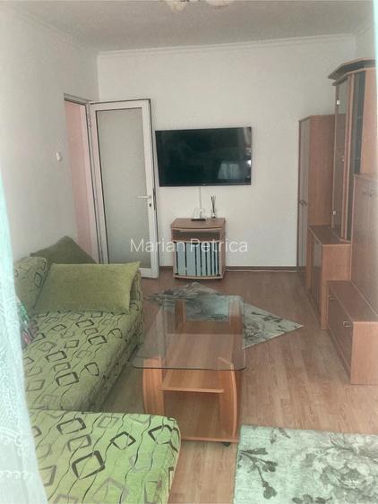 proprietar inchiriez ap 2 camere