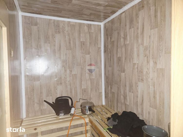 Spa?iu comercial de 94mp de vanzare in zona 1 Mai - 20