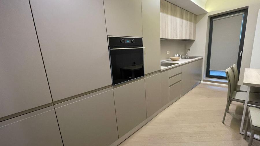 Apartament cu 3 camere decomandat, mobilat în Cotroceni