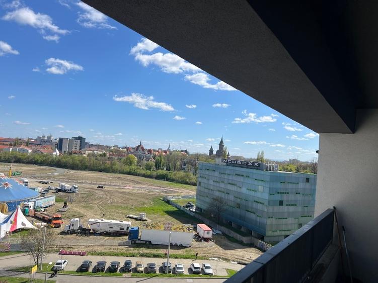 Apartament cu 3 camere decomandat, mobilat în Circumvalațiunii