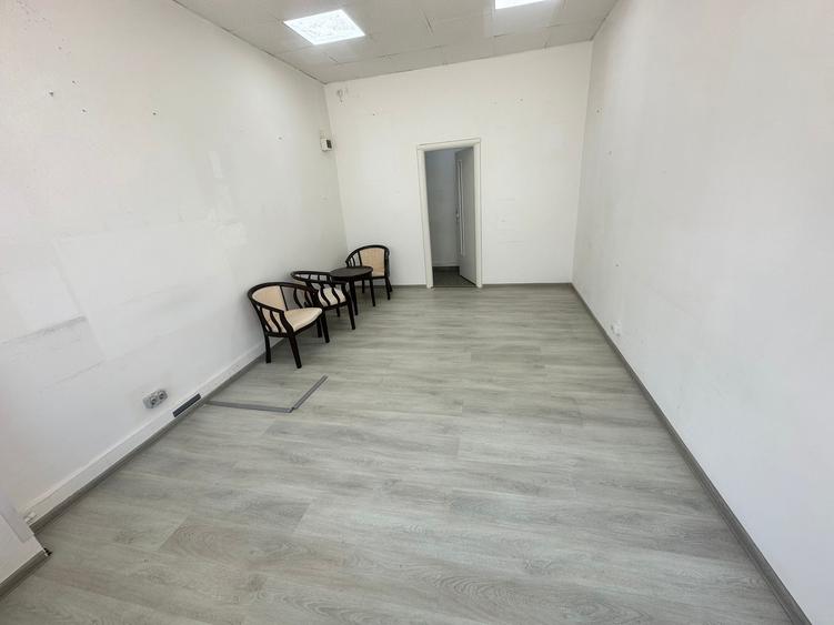 Spațiu comercial, de 20 mp, în Babadag