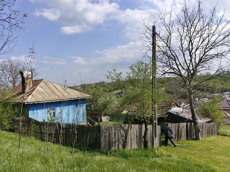 Casă cu 3 camere cu Teren 10300 Mp în Ghercești
