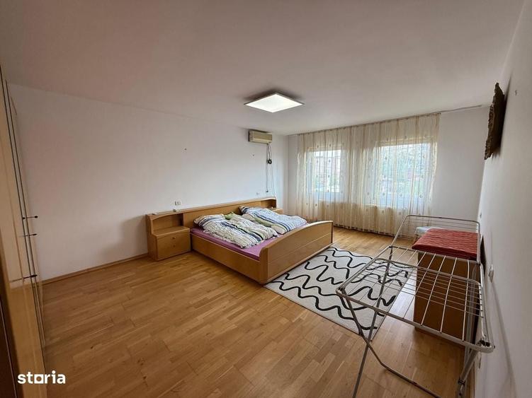 Casă cu 4 camere în Chiajna