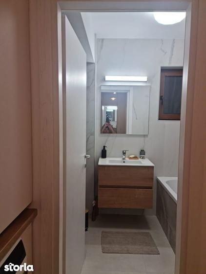 Apartament cu 2 camere decomandat, mobilat în Metalurgiei