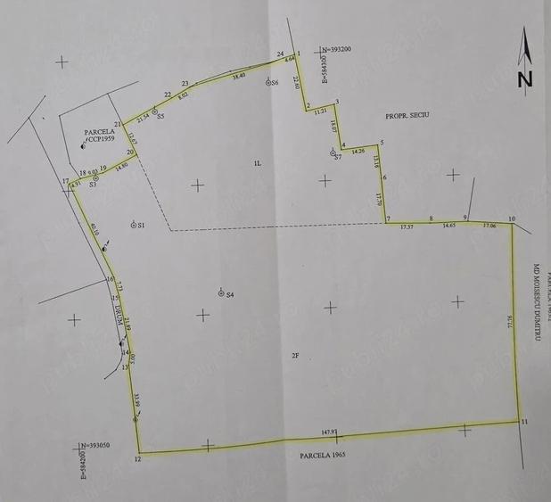 Teren de 18000 mp, în Seciu