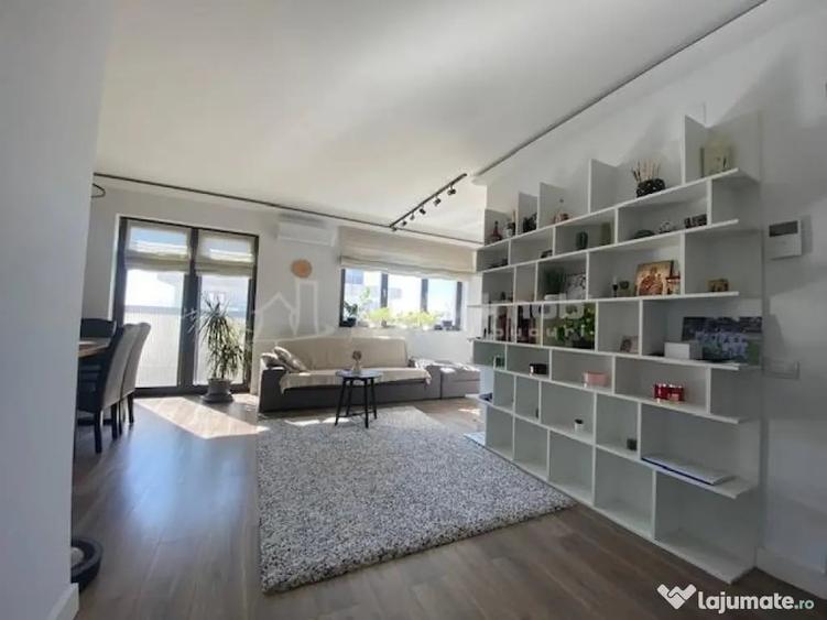 Apartament cu 4 camere decomandat în Sisești