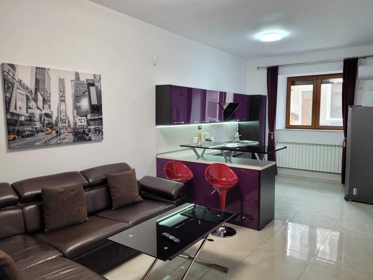 Apartament cu 2 camere semidecomandat în Nicolae Bălcescu
