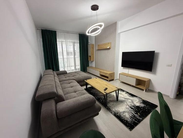 Apartament cu 2 camere decomandat, mobilat în Theodor Pallady