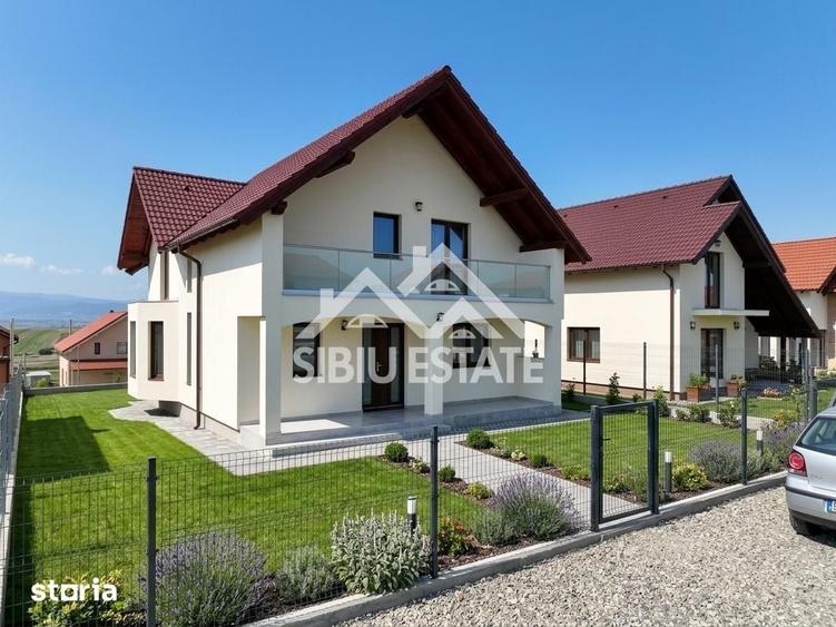 Casă cu 5 camere cu Teren 500 Mp în Șura Mare