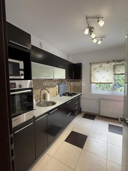 Apartament 2 camere decomandat, spatios si complet utilat metrou Constatin Brancoveanu, cu loc de parcare, direct proprietar