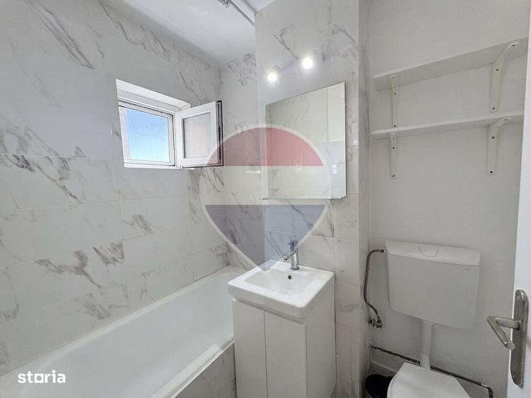 Apartament cu 3 camere în Aurel Vlaicu