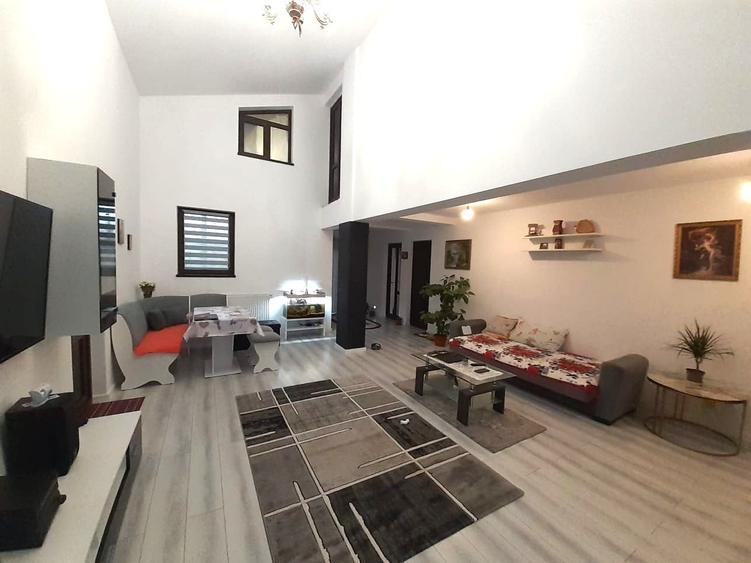 Casă individuală cu 4 camere cu Garaj în Breazu