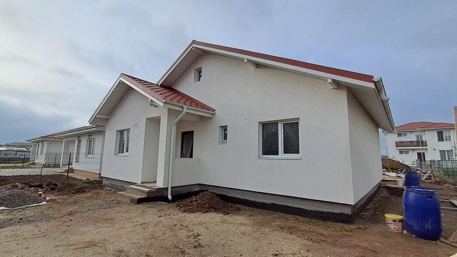 Casă cu 2 camere în Crevedia