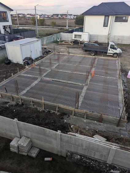 Casă cu 4 camere în Central