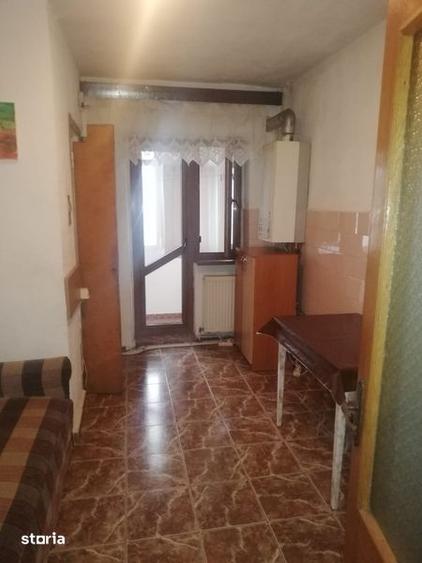 Inchiriez apartament 2 camere - 3