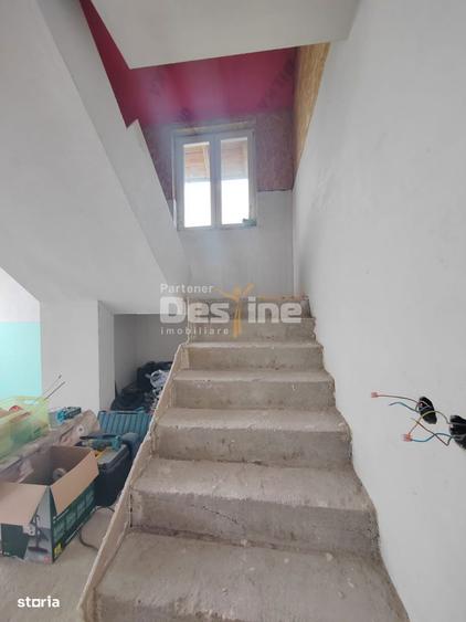 Casă cu 7 camere cu Teren 744 Mp în Filipeștii de Târg