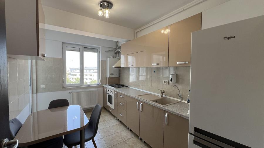 Apartament cu 2 camere decomandat, mobilat în Păcii