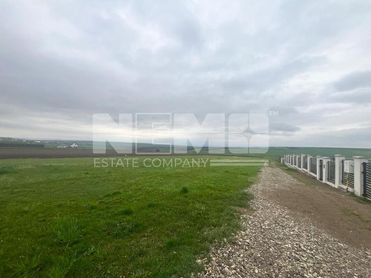 Teren agricol extravilan de 800 mp, în Moara