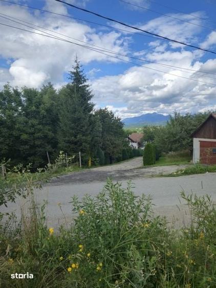 Teren de 2700 mp, în Bran