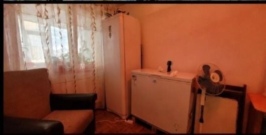 Apartament cu 4 camere semidecomandat în Nicolae Titulescu