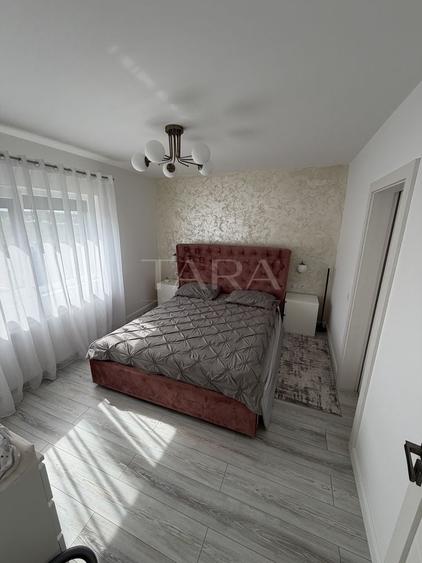 Apartament cu 3 camere decomandat, mobilat în Sânnicoară