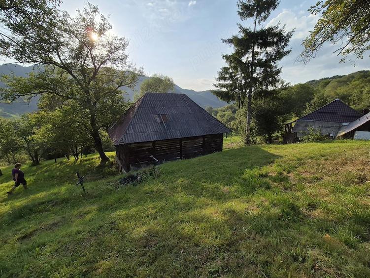 Casă cu Teren 3200 Mp în Central