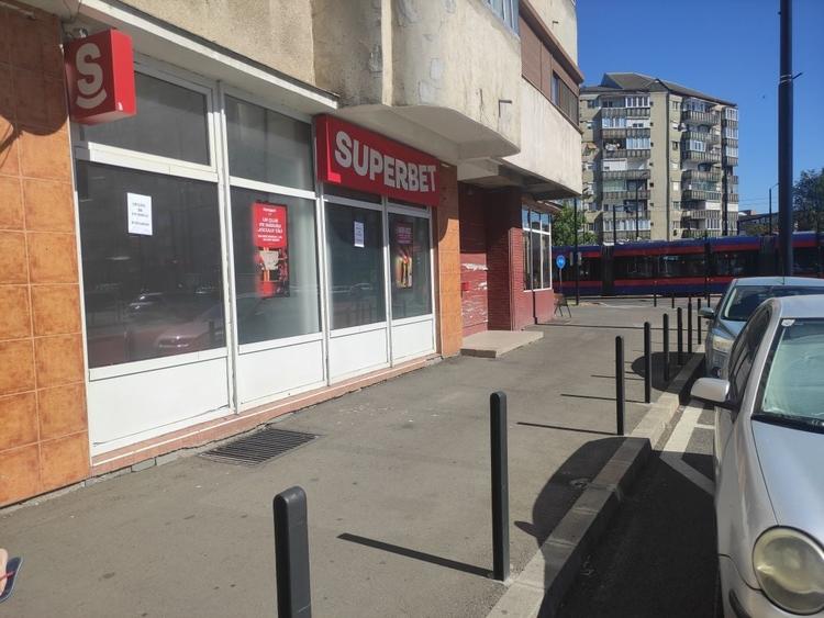 Spațiu comercial, de 74 mp, în Exterior Vest