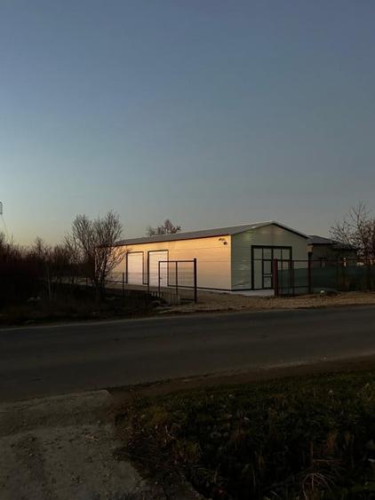 Spațiu industrial, de 191 mp, în Săbăreni