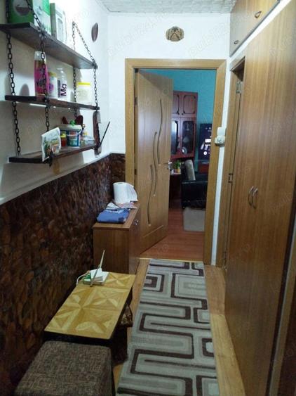 Apartament cu 3 camere semidecomandat în Lugoj
