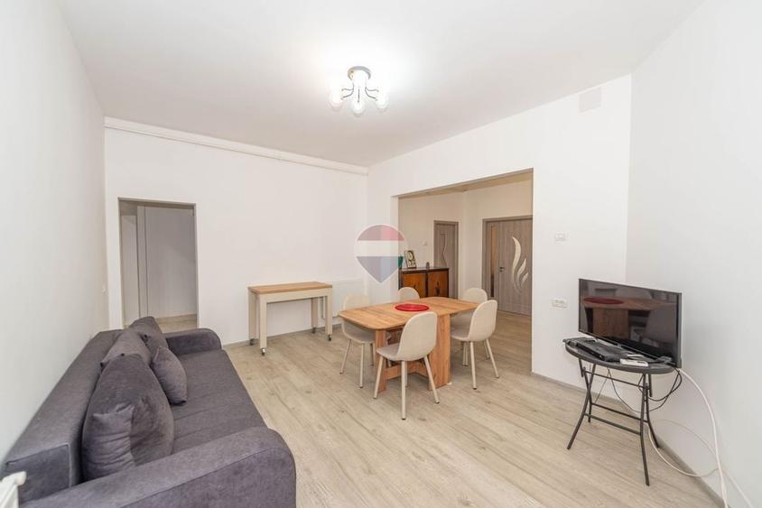 Apartament cu 3 camere semidecomandat, mobilat în Dorobanți