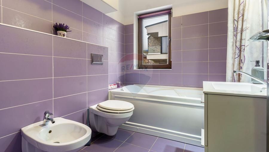 Duplex cu 4 camere cu Teren 123 Mp în Florești