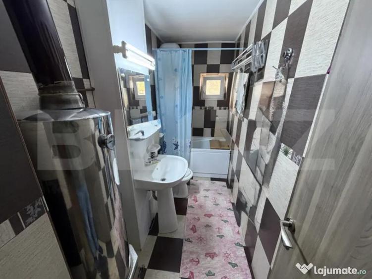 Apartament cu 2 camere decomandat în Abrud-Sat