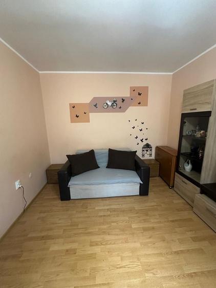 Apartament cu 2 camere decomandat în Exterior Vest