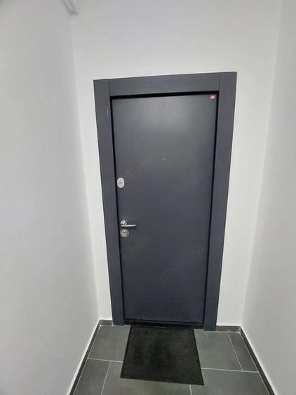 Garsonieră decomandată în Rogerius