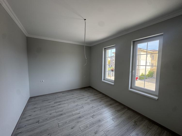 Apartament cu 2 camere decomandat în Giroc