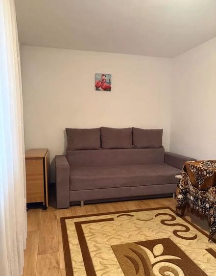 Apartament cu 2 camere decomandat în Mircea cel Bătrân