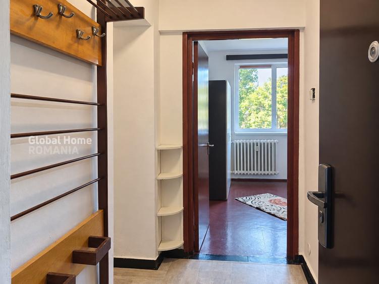 Apartament cu 3 camere semidecomandat, mobilat în Drumul Taberei