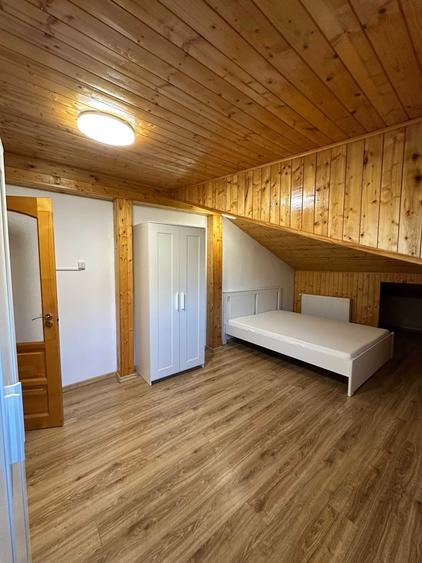Apartament cu 3 camere semidecomandat în Bucureștii Noi