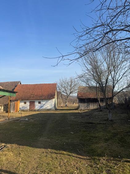 Casă cu 3 camere în Sâncel