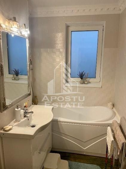 Apartament cu 3 camere decomandat în Aradului