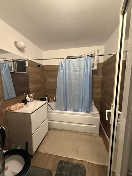 Apartament cu 4 camere în Central