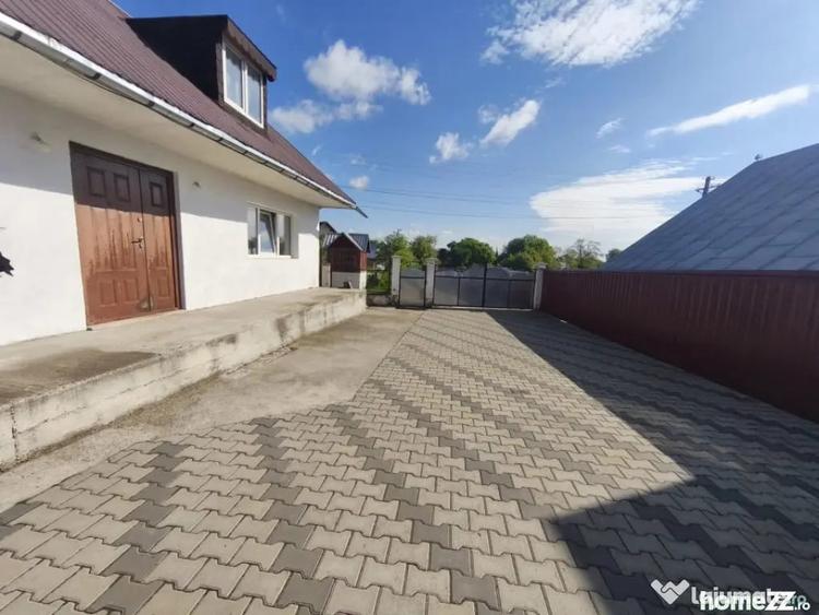 Casă cu 4 camere cu Teren 6000 Mp în Negostina