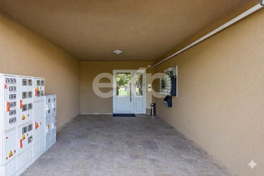 Apartament cu 2 camere decomandat în Giroc