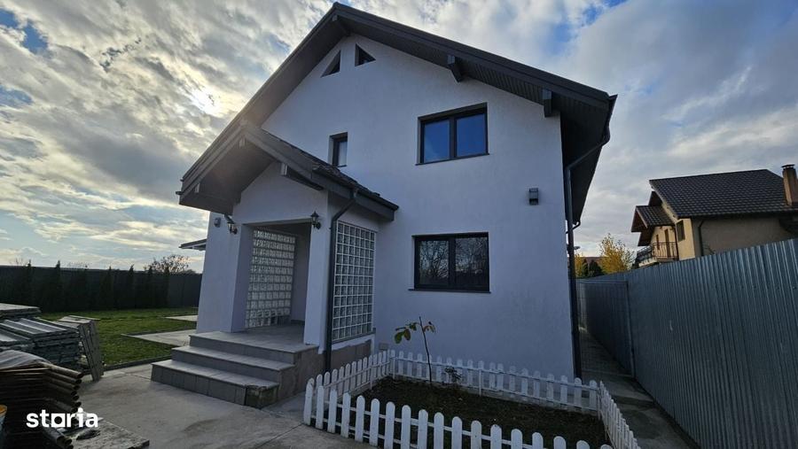 Casă cu 3 camere în Șerbănești
