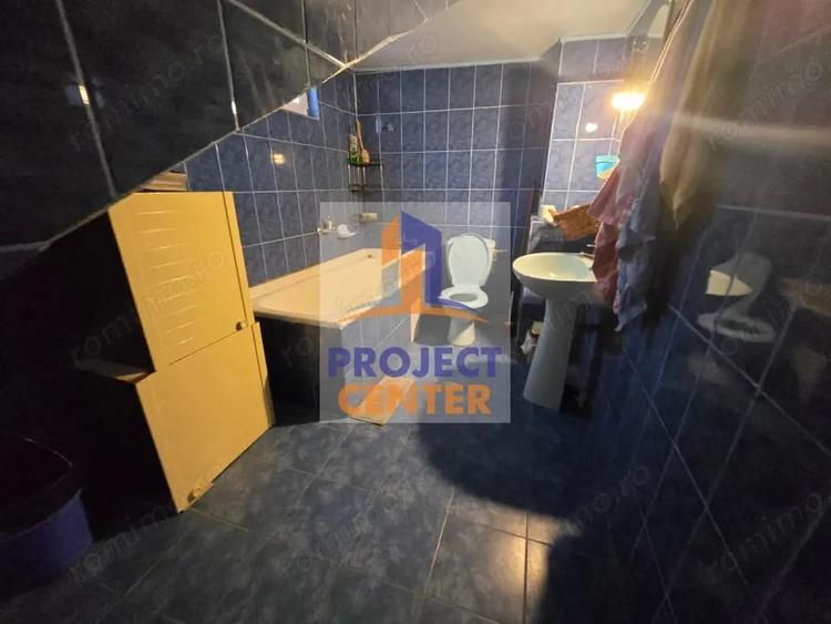 Casă cu 7 camere cu Teren 244 Mp în Sălătrucu