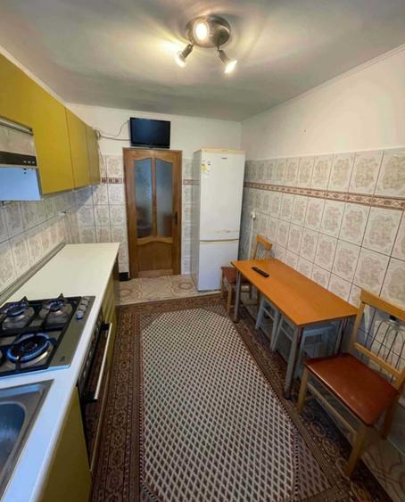 Apartament cu 2 camere decomandat în Precista